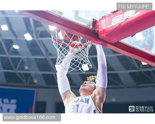 当绿茵巨星遇上篮坛传奇激情碰撞点燃无限精彩瞬间